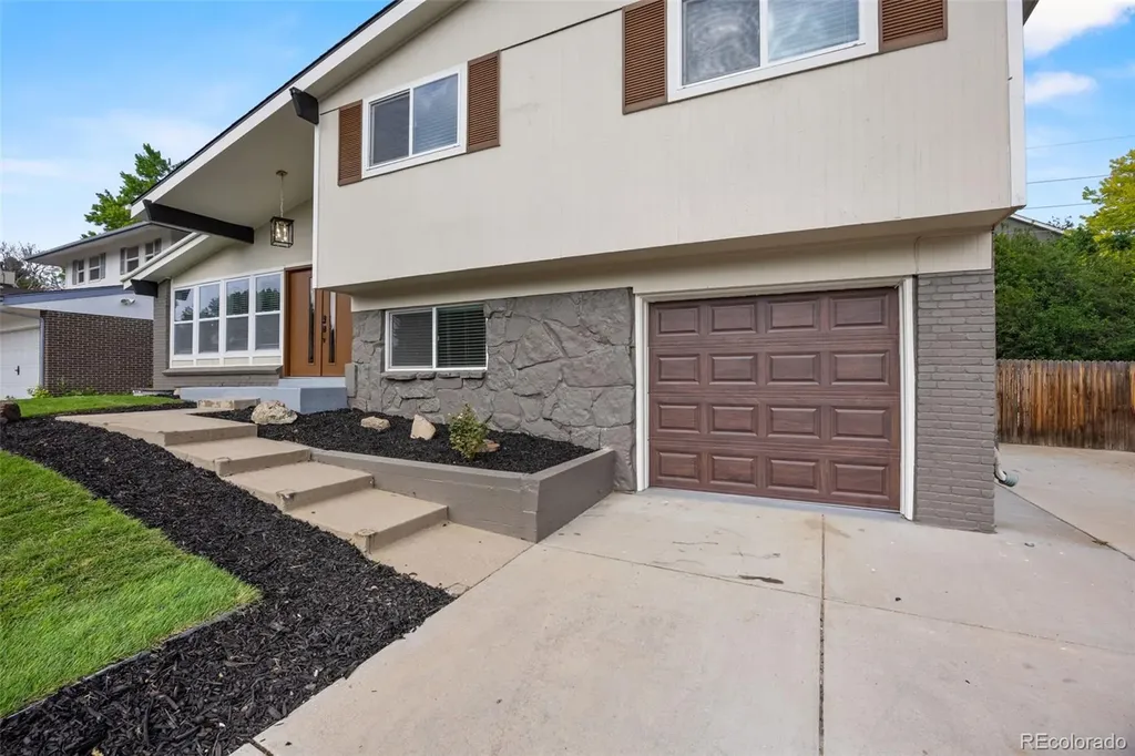3021 S Valentia Street Denver CO 80231
