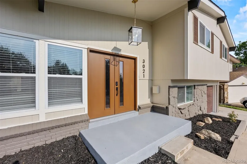 3021 S Valentia Street Denver CO 80231