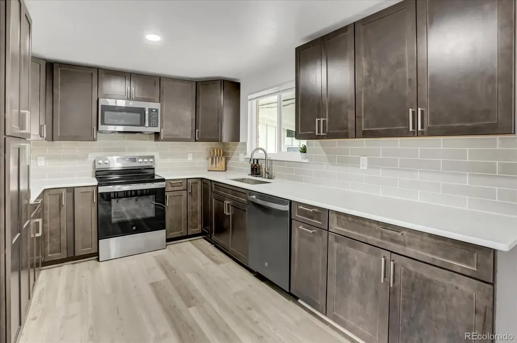 1894 S Reed Street Lakewood CO 80232