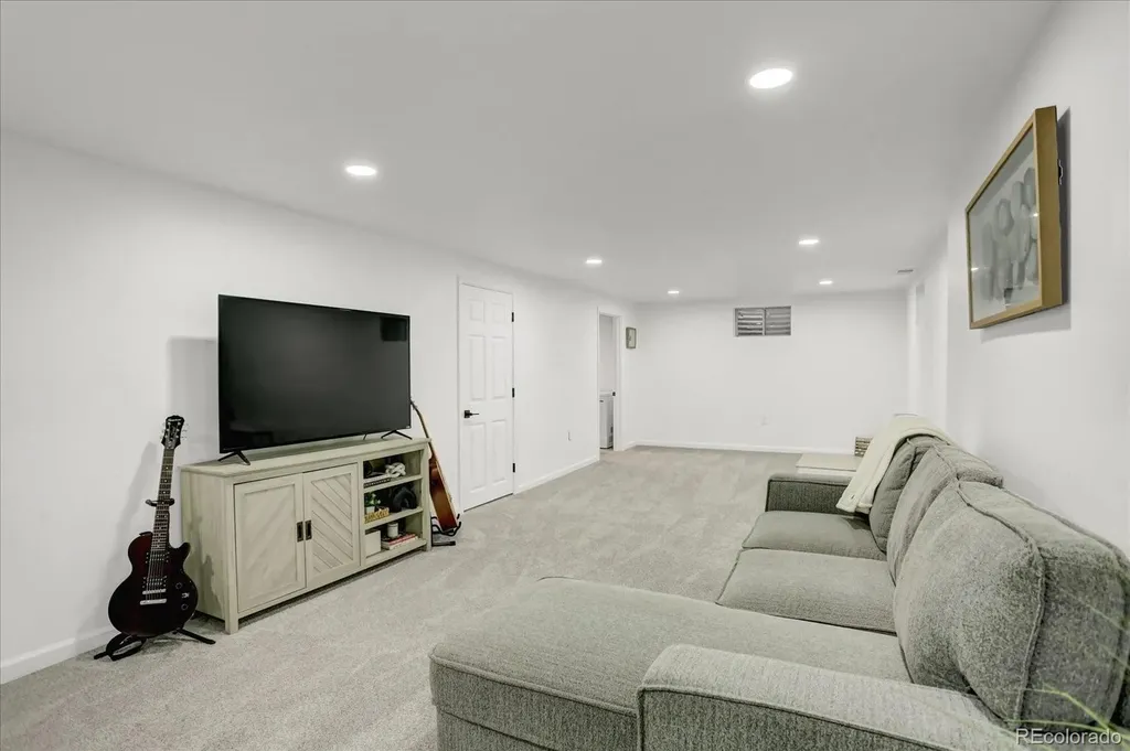1894 S Reed Street Lakewood CO 80232