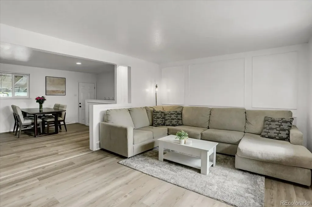 1894 S Reed Street Lakewood CO 80232