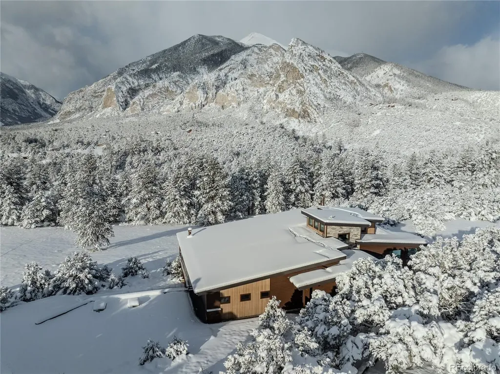 21261 Broadview Road Nathrop CO 81236