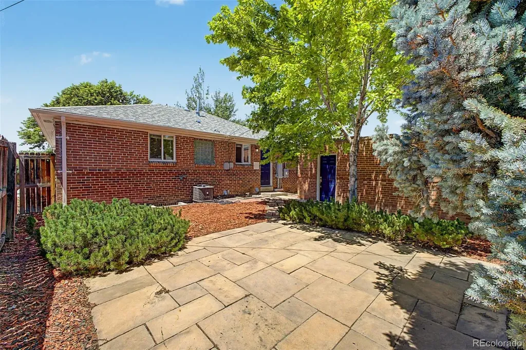 1414 Spruce Street Denver CO 80220