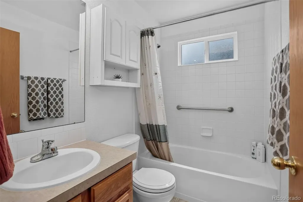 8466 Keenland Way Wellington CO 80549