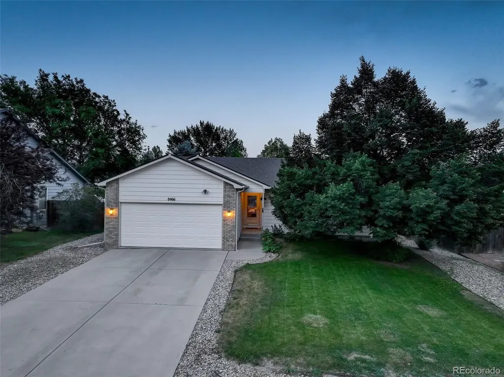 8466 Keenland Way Wellington CO 80549