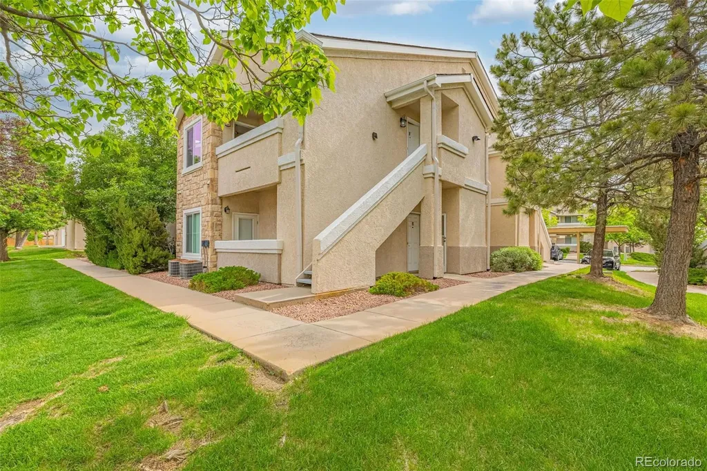 3670 Strawberry Field Grove Colorado Springs CO 80906