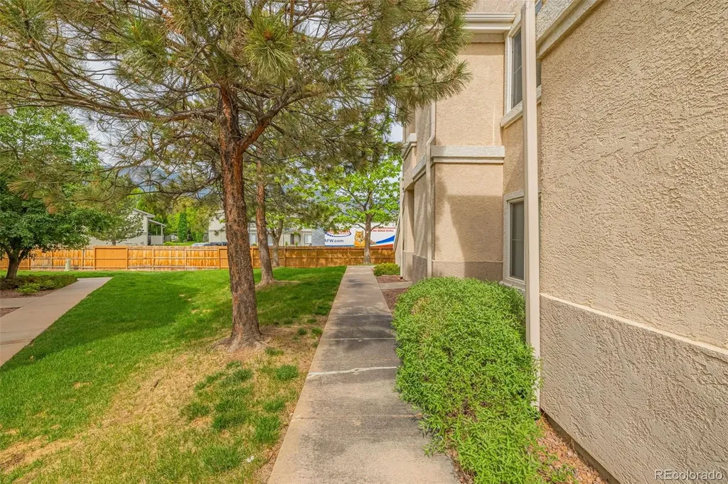 3670 Strawberry Field Grove Colorado Springs CO 80906