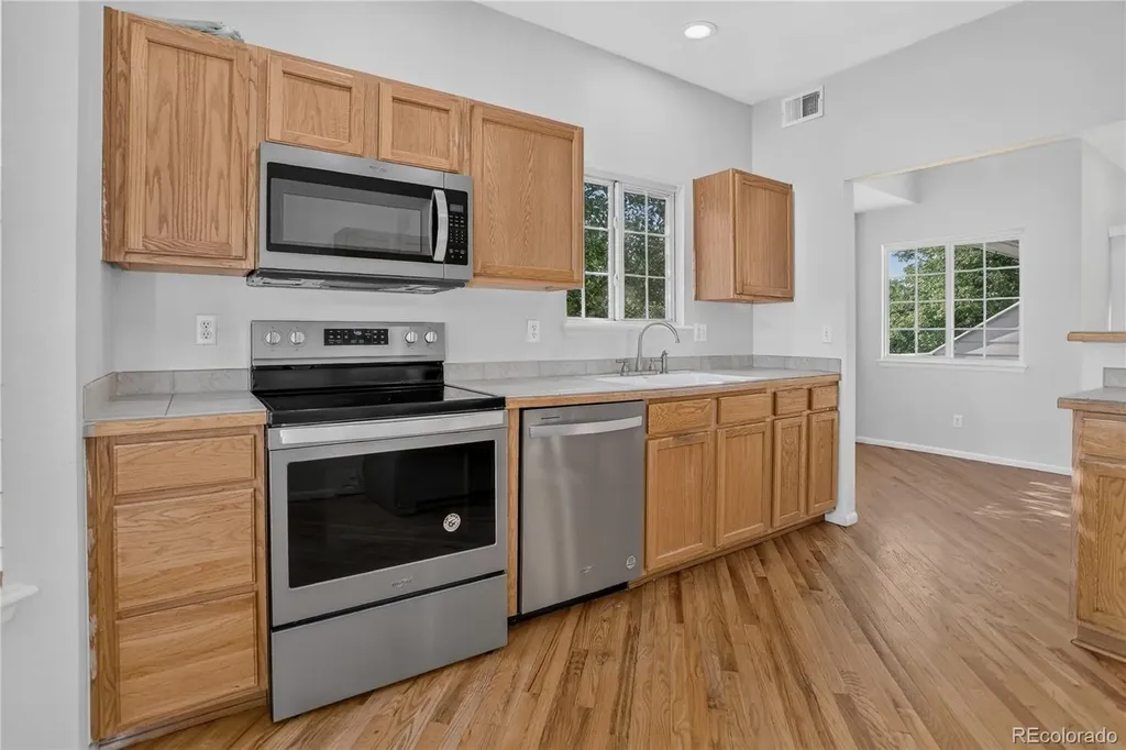 4013 S Carson Street Aurora CO 80014