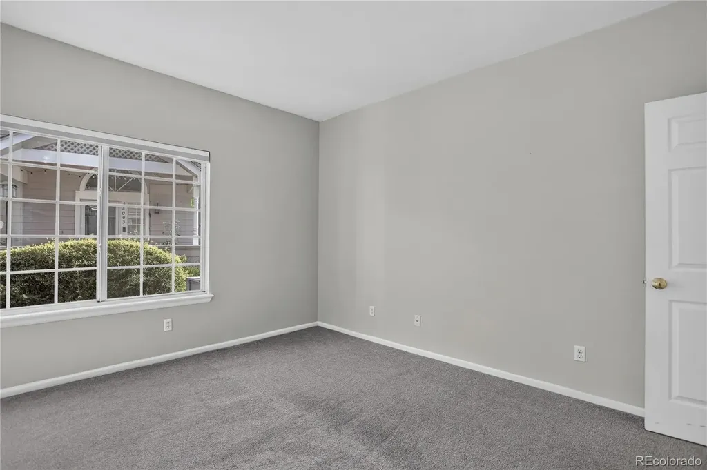 4013 S Carson Street Aurora CO 80014