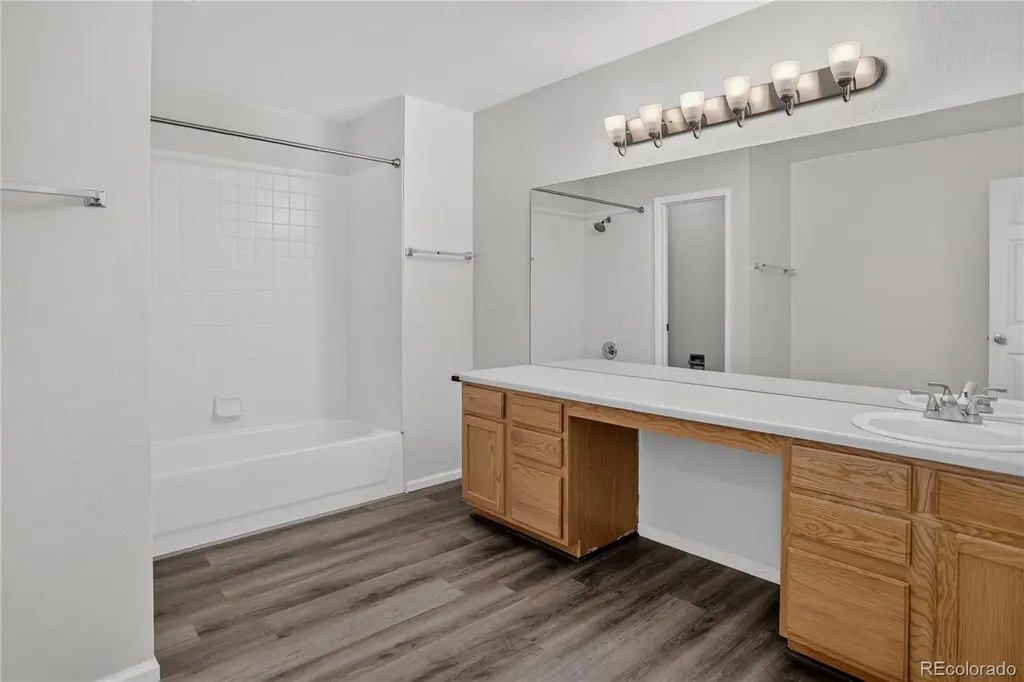 4013 S Carson Street Aurora CO 80014