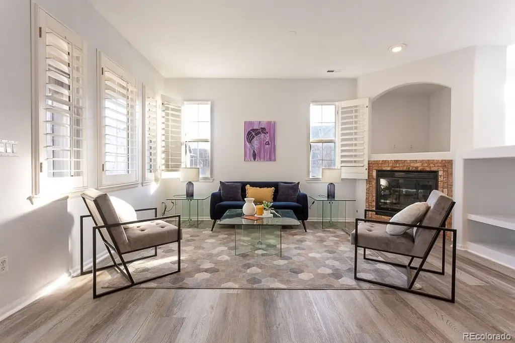 141 Granby Way Aurora CO 80011