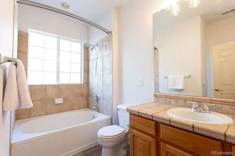 141 Granby Way Aurora CO 80011