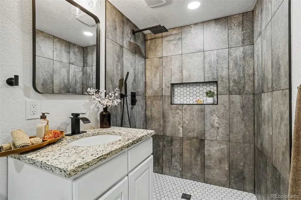 1414 Linden Street Longmont CO 80501
