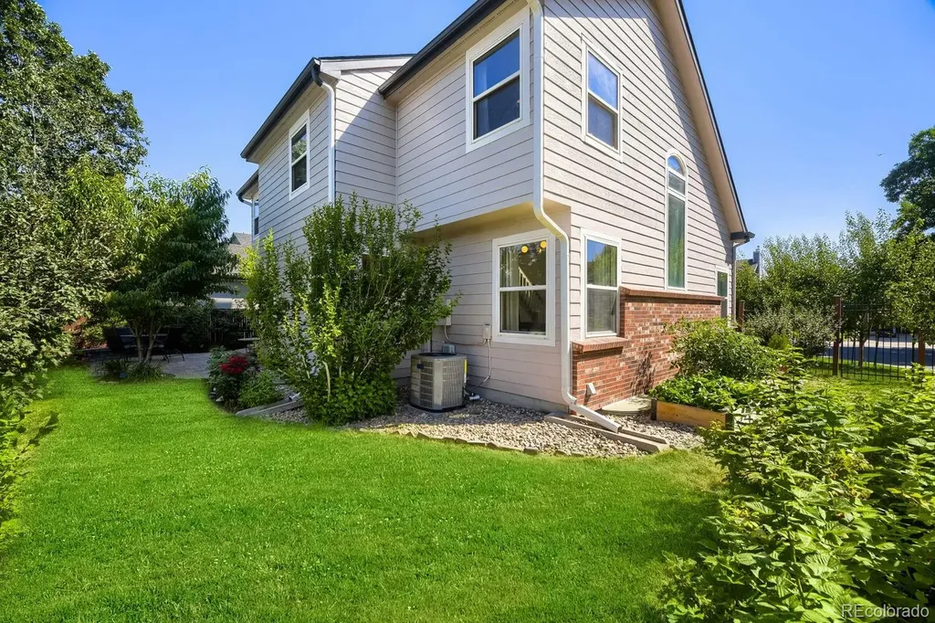 9033 W Wisconsin Avenue Lakewood CO 80232