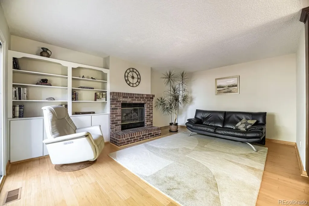9033 W Wisconsin Avenue Lakewood CO 80232