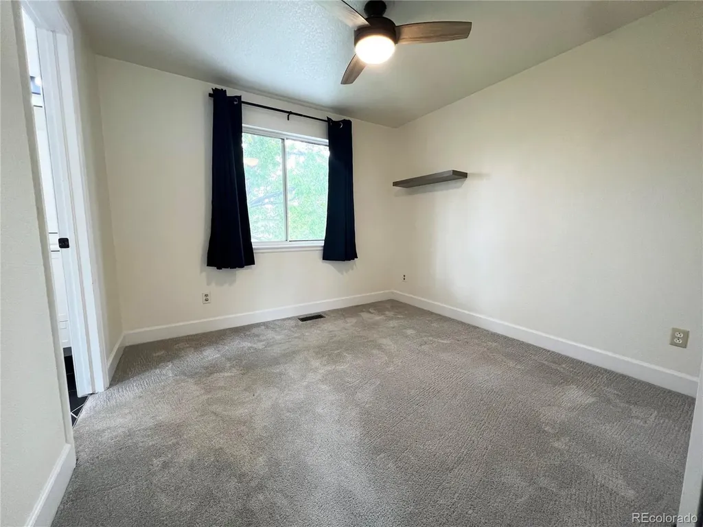 5019 S Espana Way Centennial CO 80015