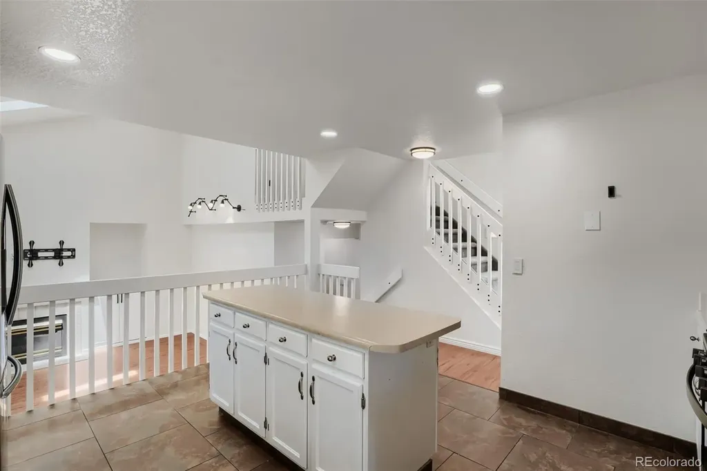 5019 S Espana Way Centennial CO 80015