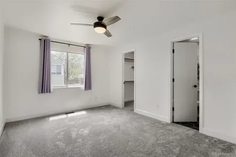 5019 S Espana Way Centennial CO 80015