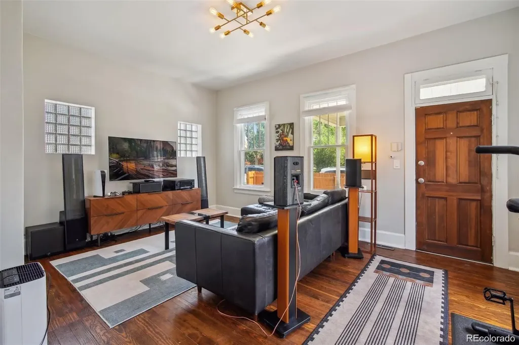 4877 Perry Street Denver CO 80212