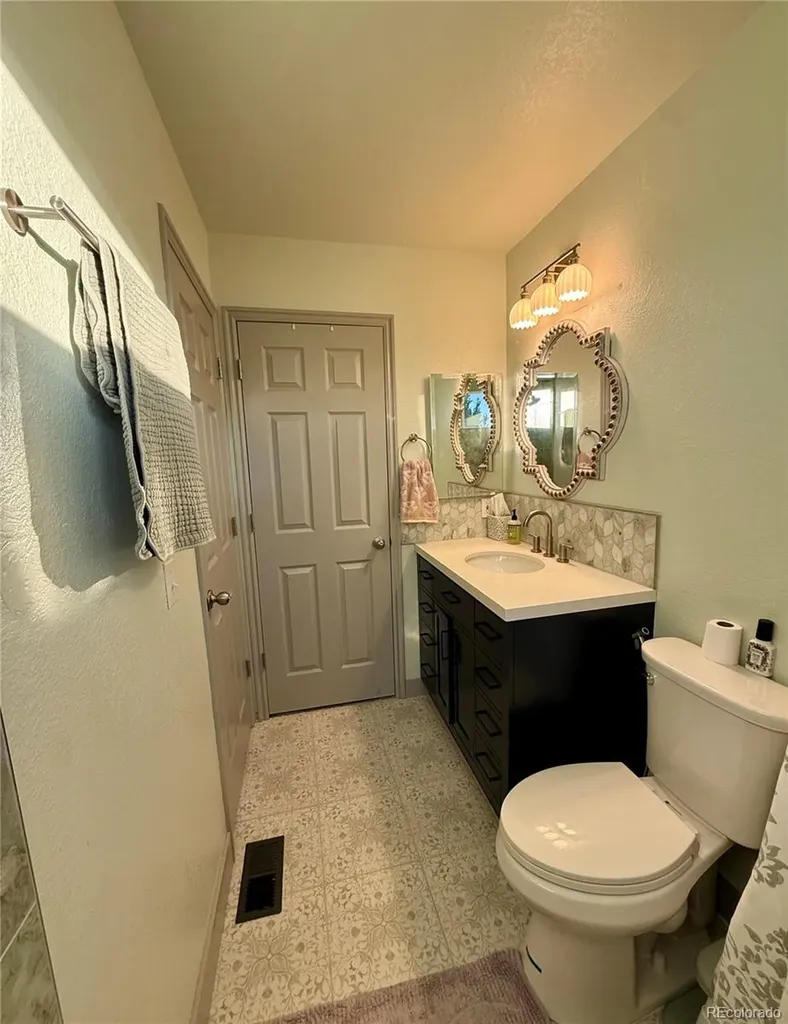 9358 Wolfe Place Littleton CO 80129