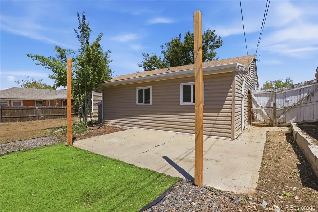2787 S Julian Street Denver CO 80236