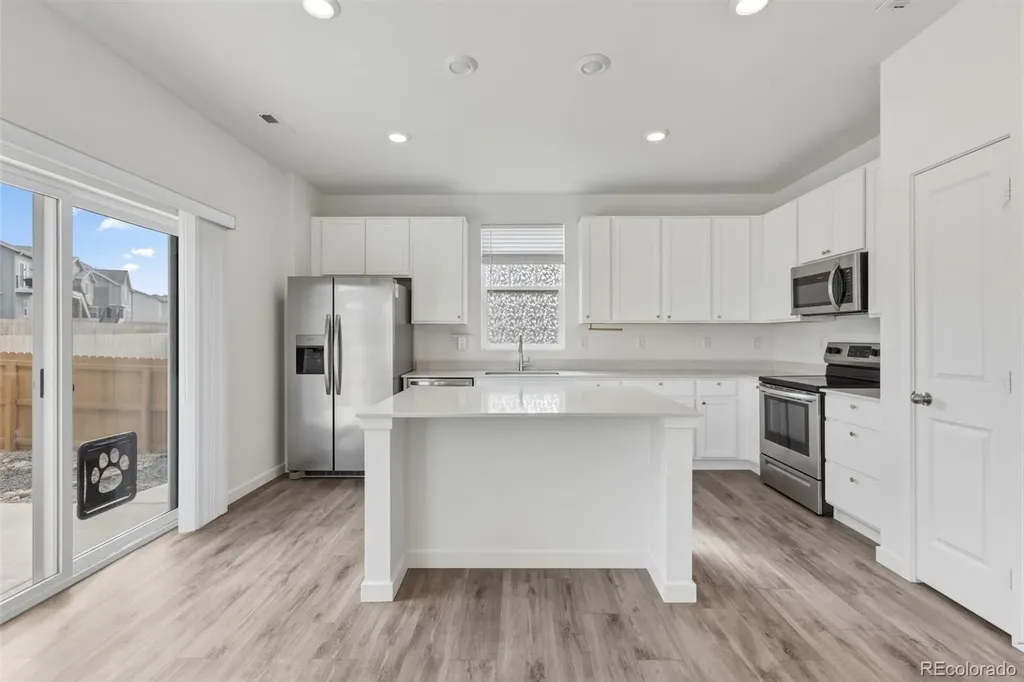 922 W Beverly Street Elizabeth CO 80107