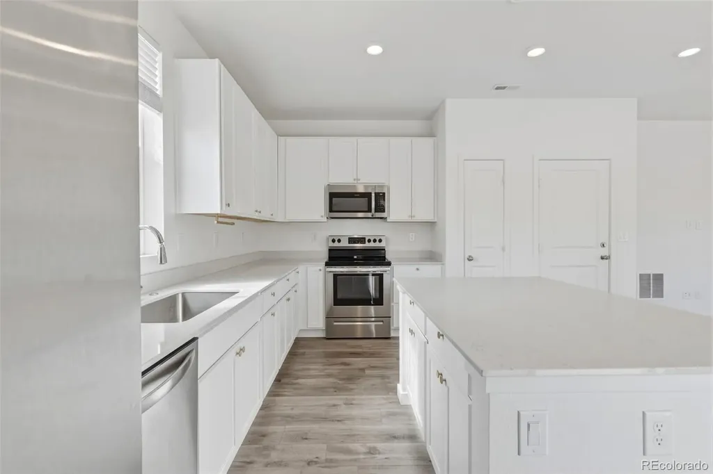922 W Beverly Street Elizabeth CO 80107
