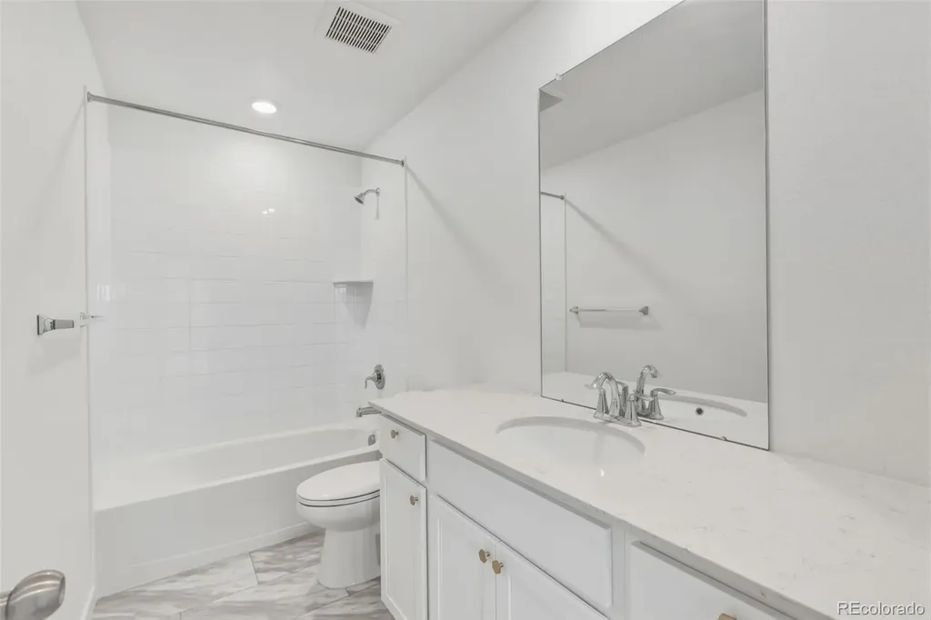 922 W Beverly Street Elizabeth CO 80107