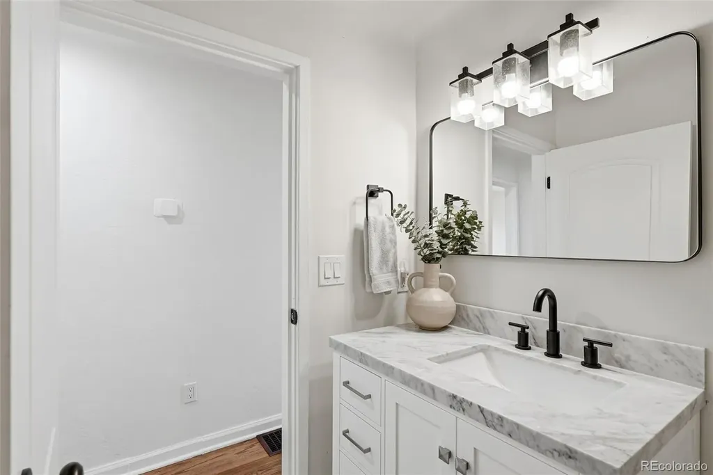 5390 Primrose Lane Denver CO 80221