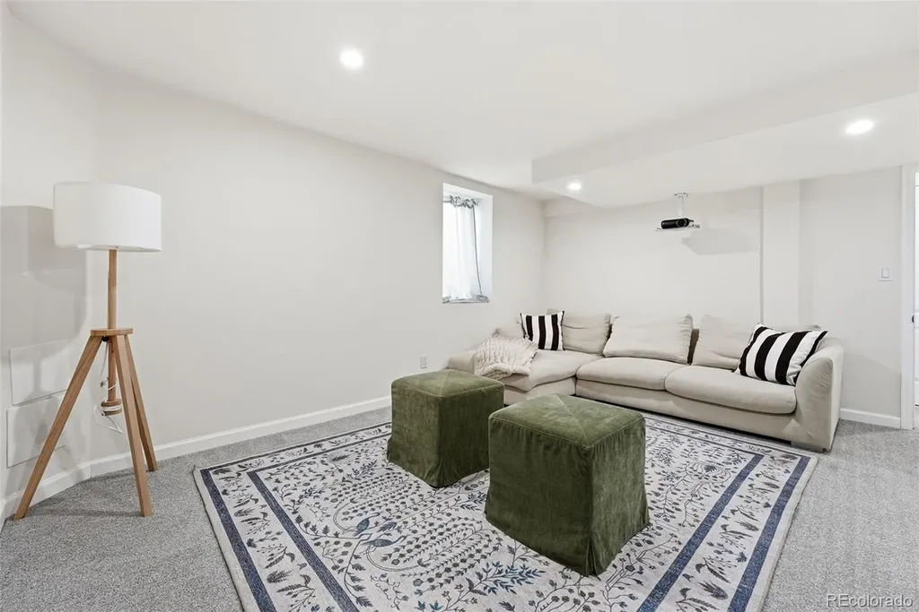 5390 Primrose Lane Denver CO 80221