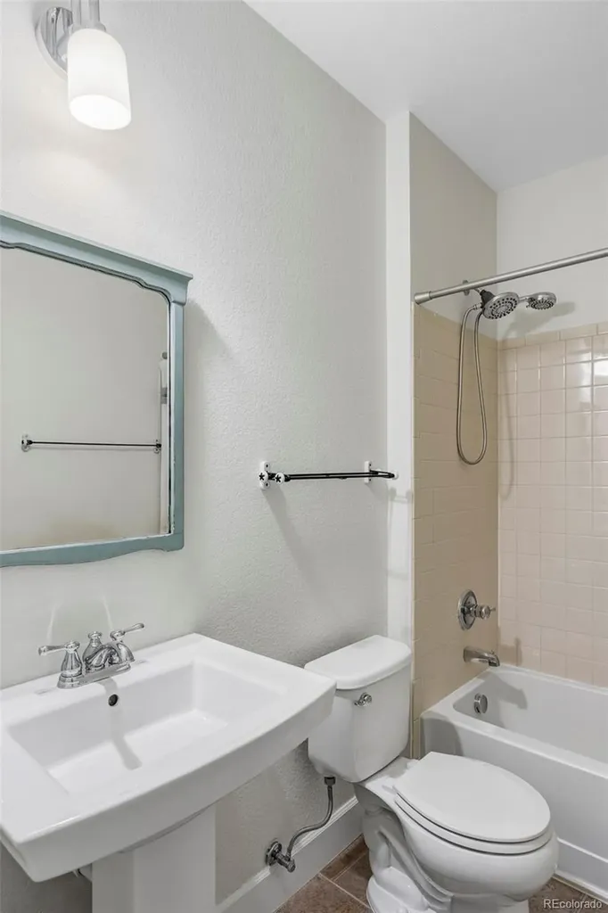 2908 Ironton Street Denver CO 80238