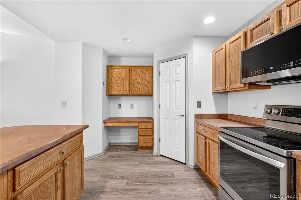 1703 Whitehall Drive Longmont CO 80504