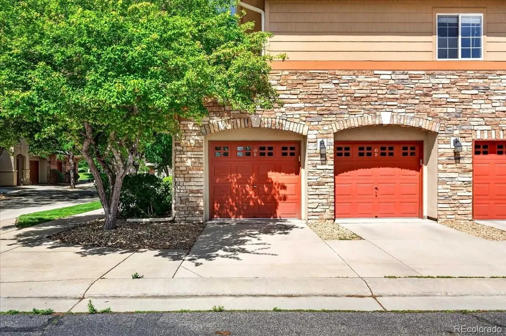 1703 Whitehall Drive Longmont CO 80504