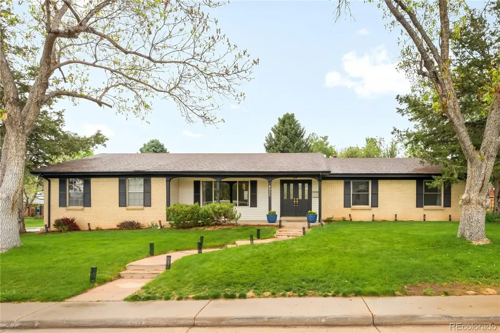 6928 S Columbine Way Centennial CO 80122