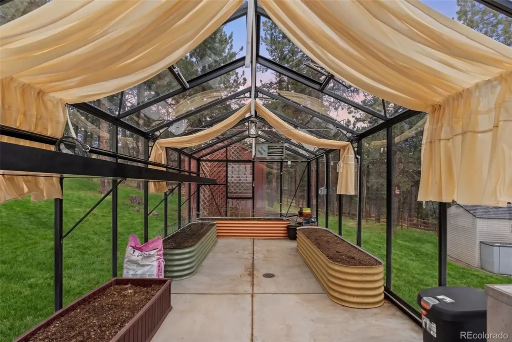 34431 Chilton Avenue Pine CO 80470