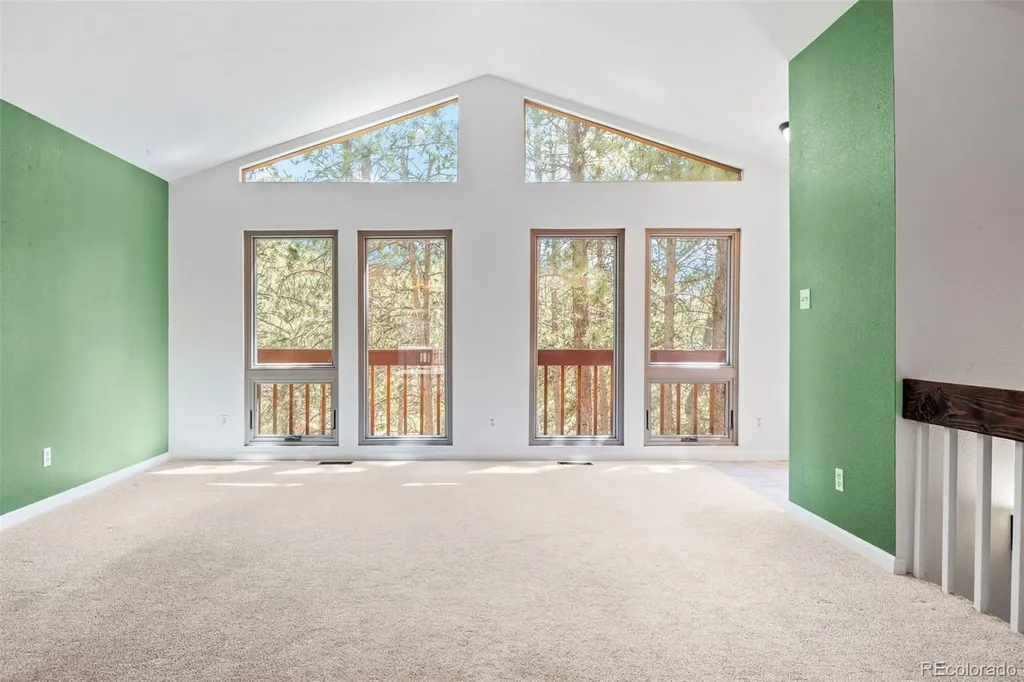 34431 Chilton Avenue Pine CO 80470