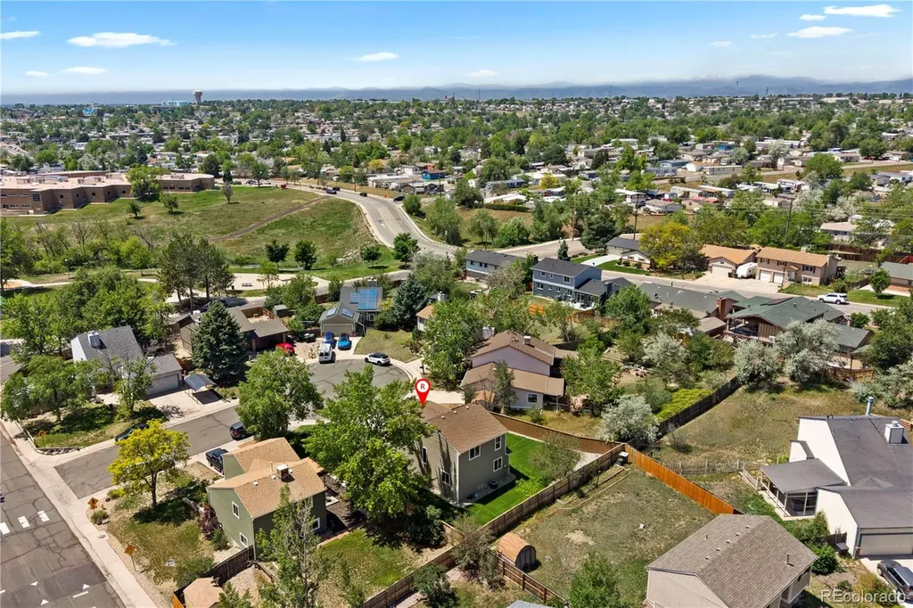 9621 Orangewood Drive Denver CO 80260