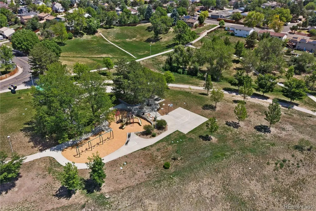 9621 Orangewood Drive Denver CO 80260