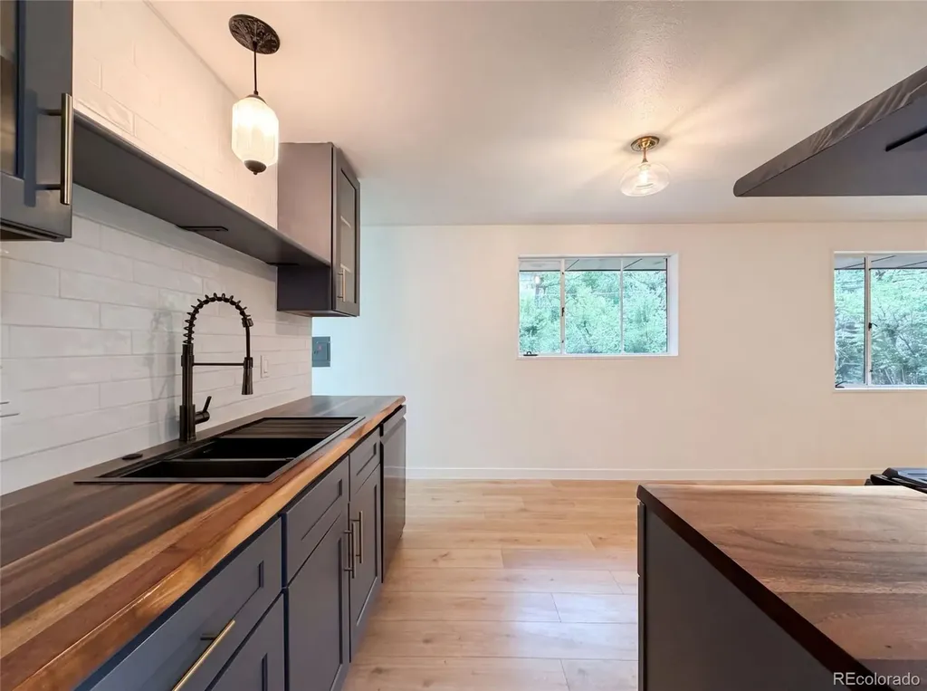 1950 Edgewood Drive Boulder CO 80304