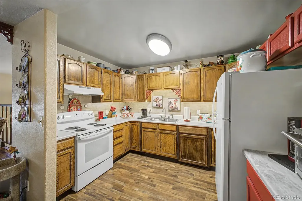 381 El Paso Court Denver CO 80221