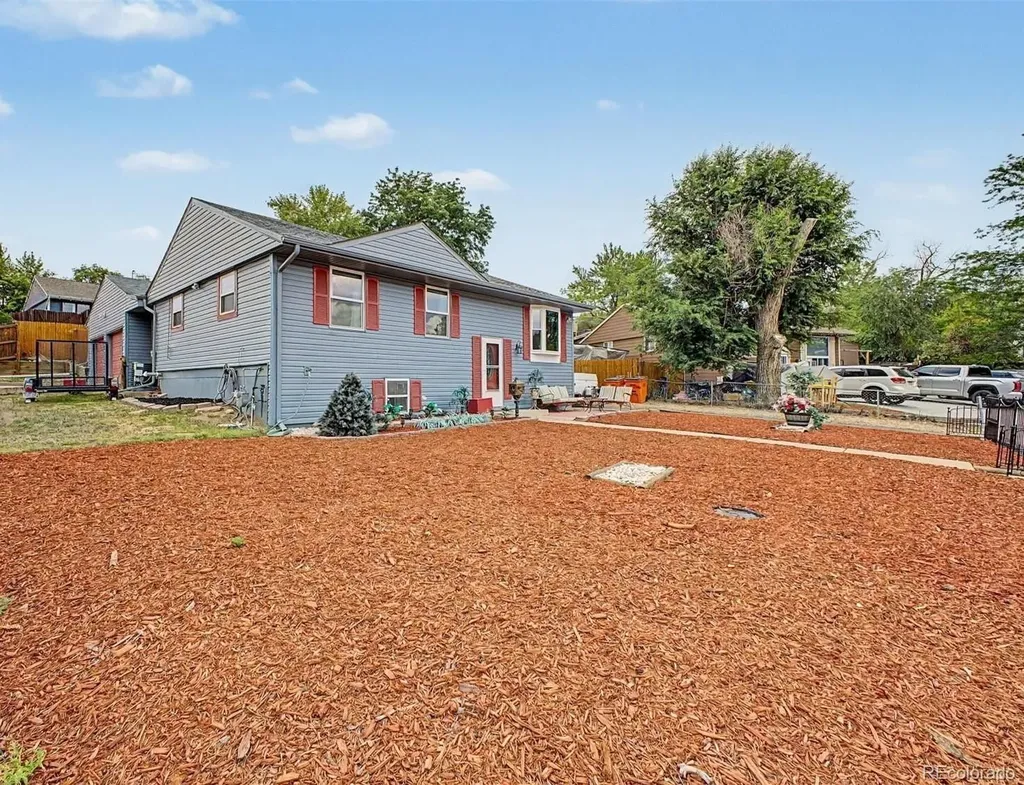 381 El Paso Court Denver CO 80221