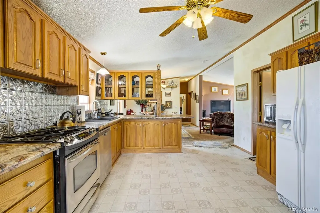 22120 Mcdaniels Road Calhan CO 80808