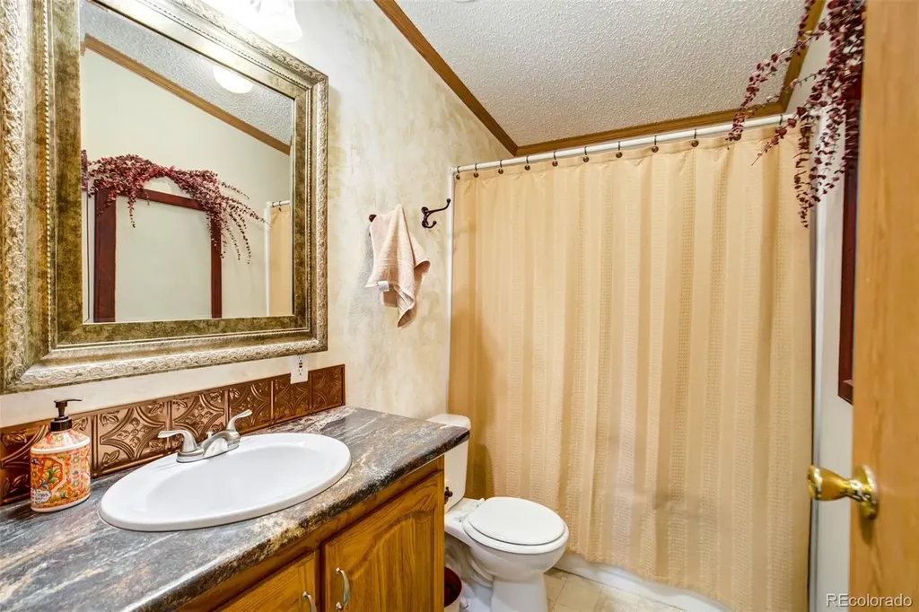 22120 Mcdaniels Road Calhan CO 80808