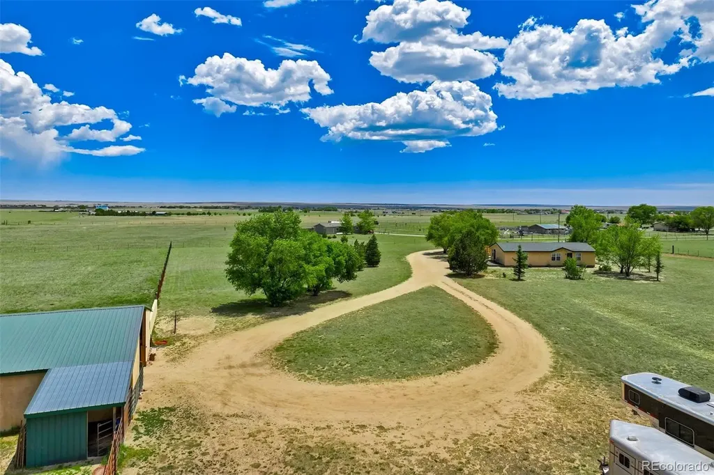 22120 Mcdaniels Road Calhan CO 80808