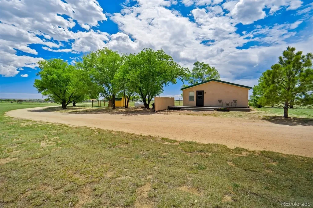 22120 Mcdaniels Road Calhan CO 80808