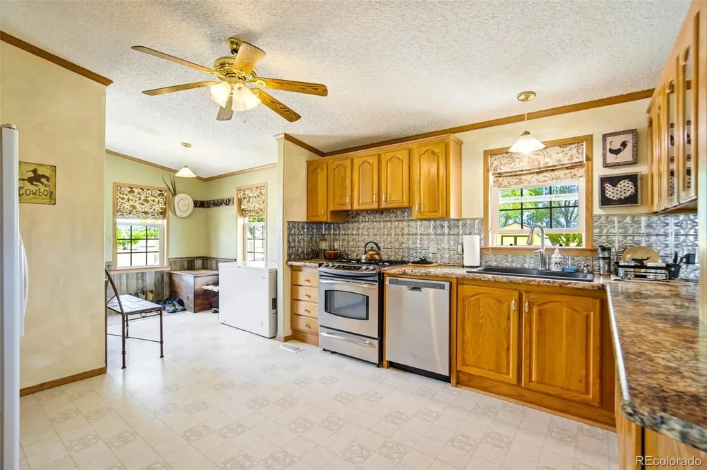 22120 Mcdaniels Road Calhan CO 80808