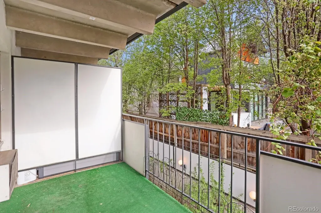 1265 Elizabeth Street Denver CO 80206