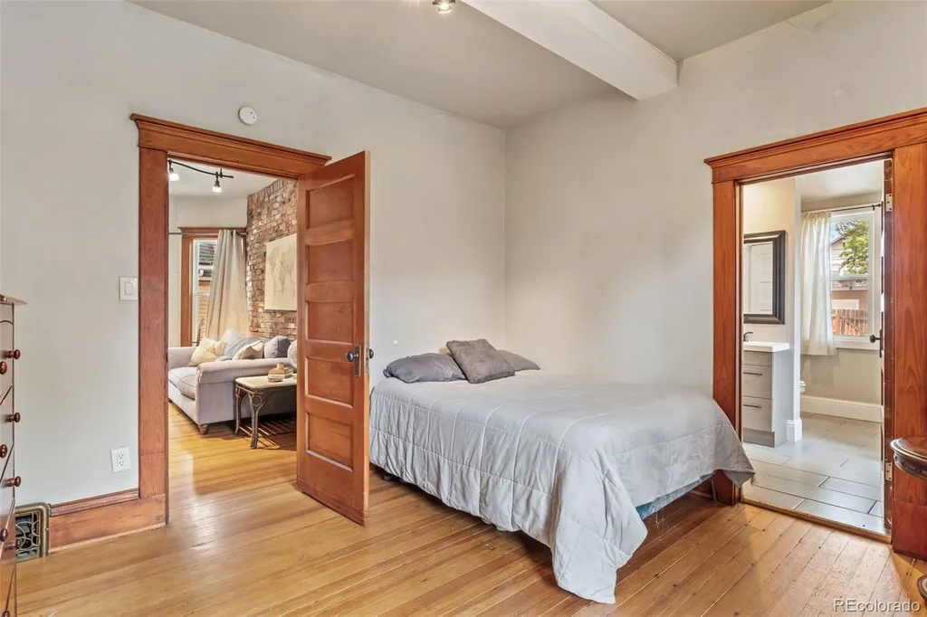 928 N Corona Colorado Springs CO 80903