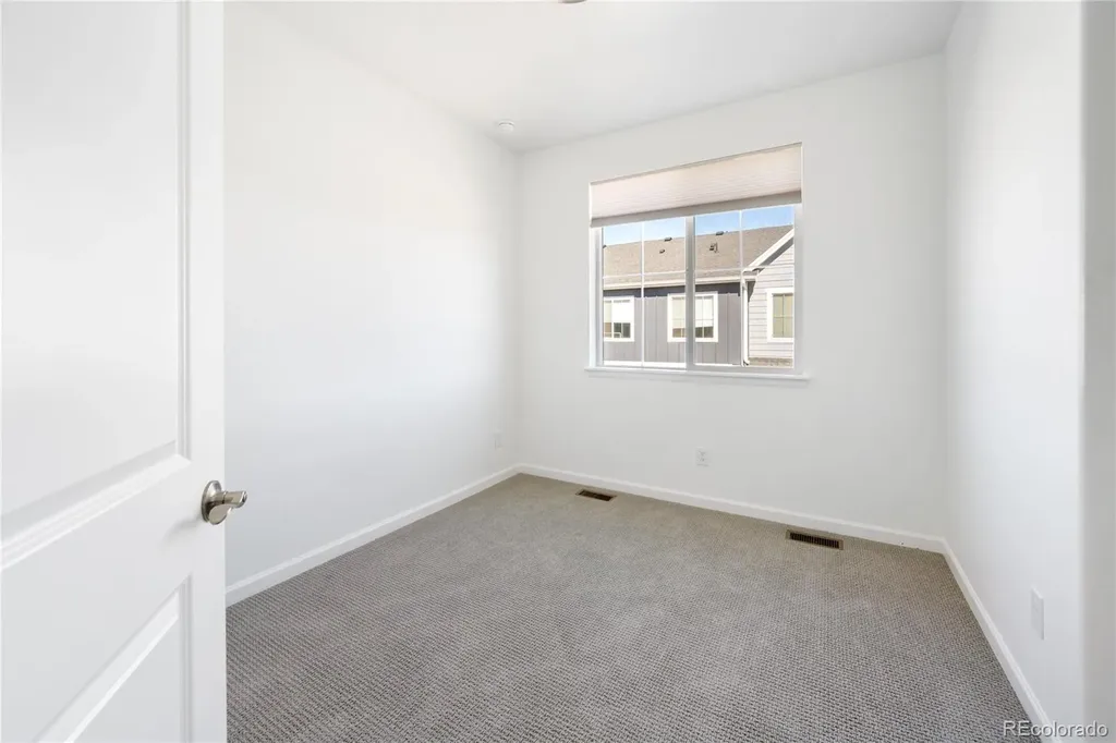 1828 S Poplar Court Denver CO 80224