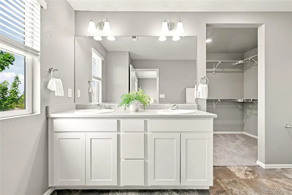 6682 Longpark Drive Parker CO 80138